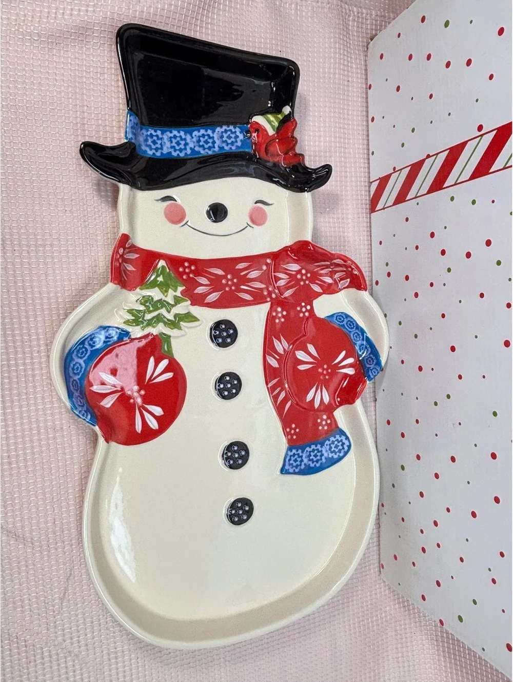 Temp-tations ceramic snowman serving platter featuring a cheerful snowman